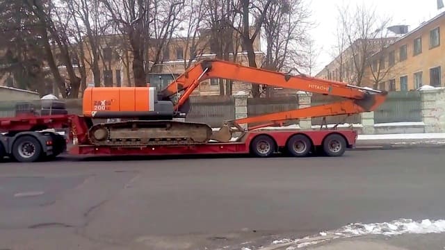 Перевозка автотракторной техники в Оренбурге