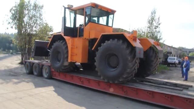 Перевозка дорожной техники в Новосибирске