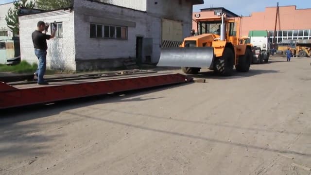 Перевозка экскаватора разрушителя в Новосибирске